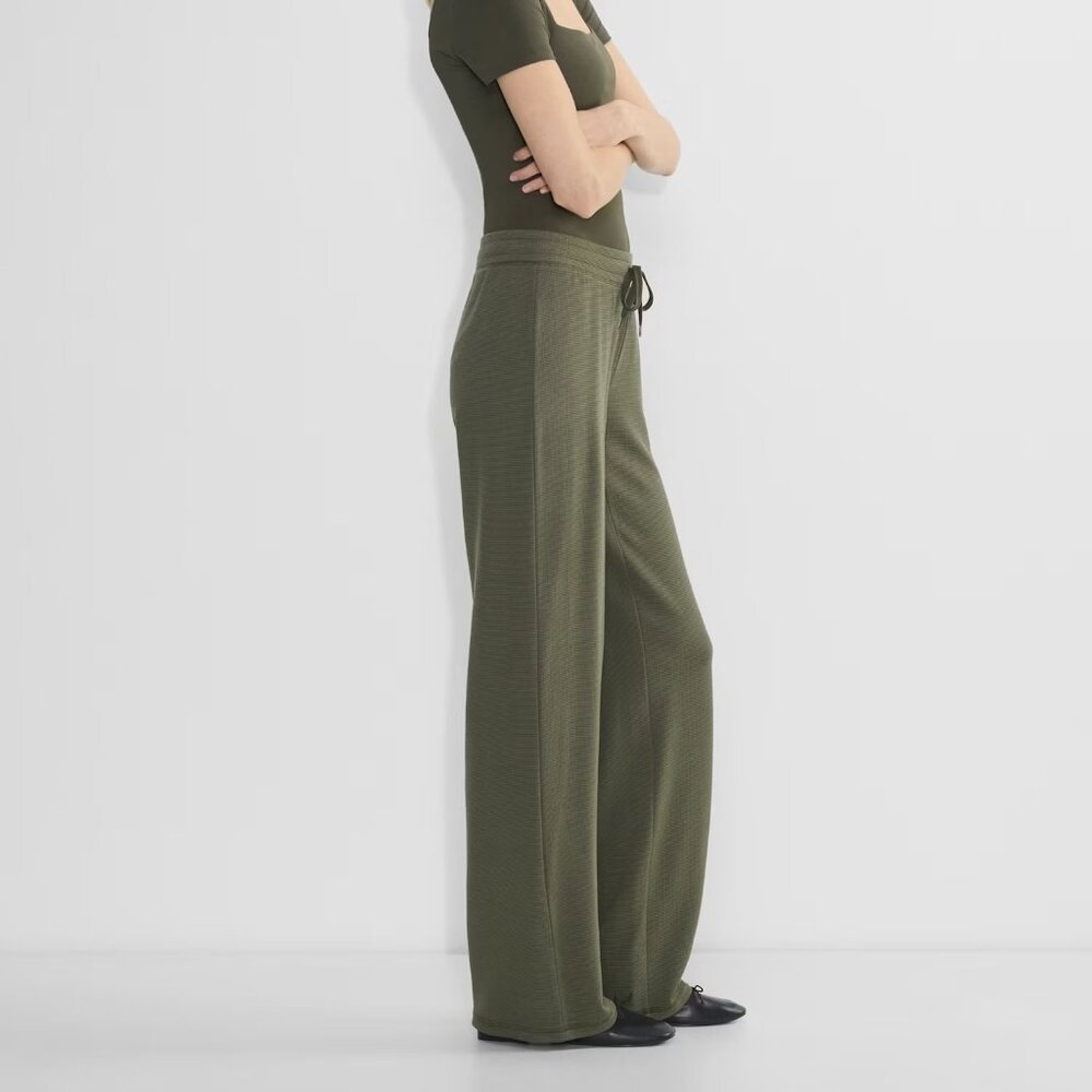 Aritzia TNA Wafflex Pant - Picture 2 of 8